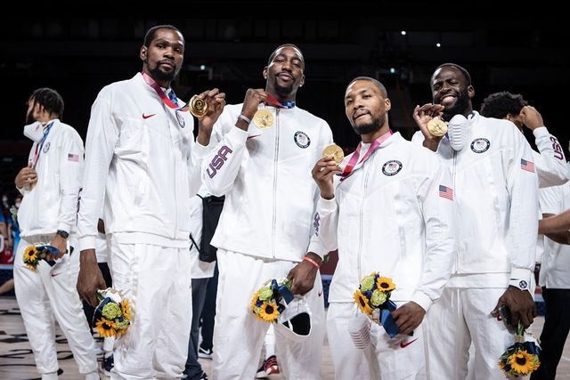 Durant, Adebajo, Lilard i Grin sa olimpijskim zlatom (©fiba.basketball)